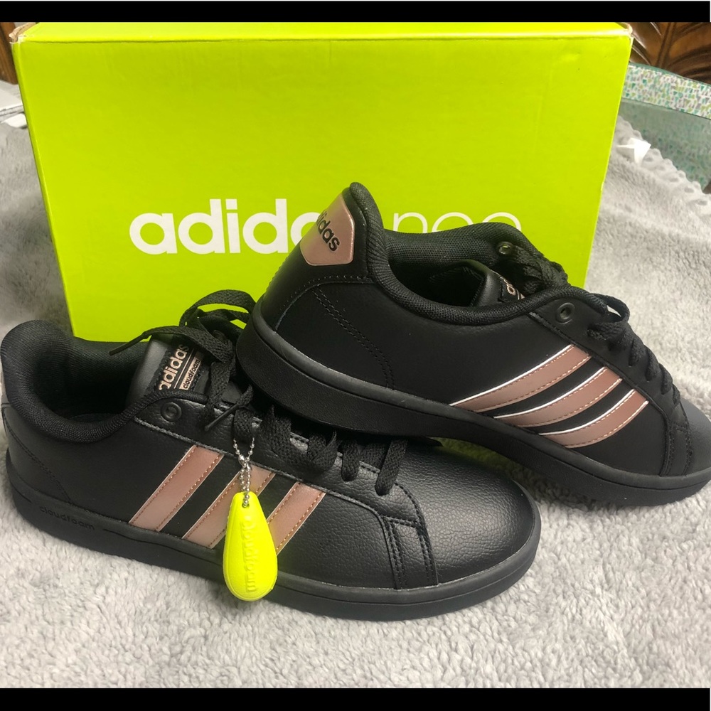 Adidas tennis shoes